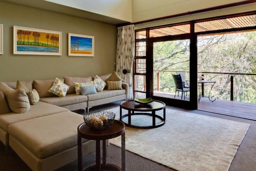 Ruang duduk di Irene Country Lodge, Autograph Collection