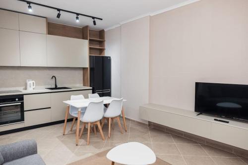 The Seaside Oasis Apartment by PikHost