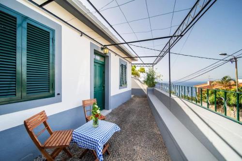 Villa bela vista 20th century house