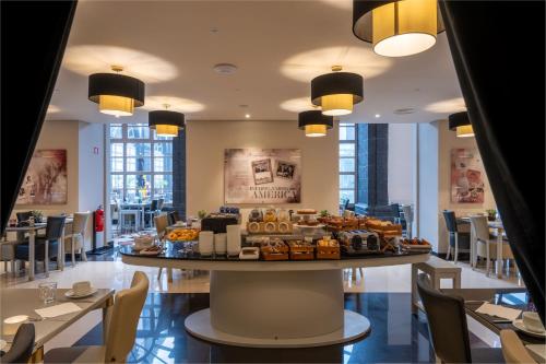 Еда / где поесть недалеко от отеля