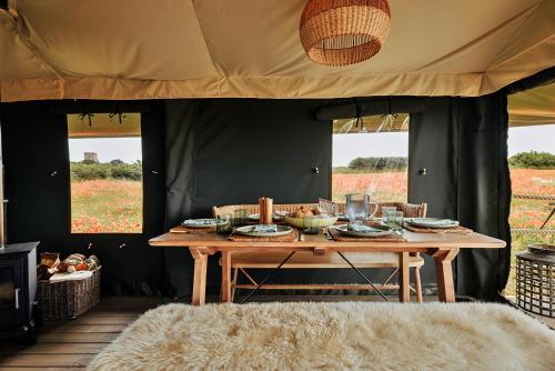 Φωτογραφία από το άλμπουμ του Finest Retreats - Foxley Lodge σε Little Walsingham
