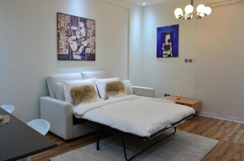 The Courtyard Heaven photo 2