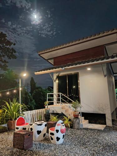 Bangunan di mana terletaknya rumah percutian