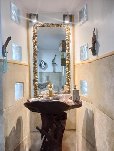 Ванна кімната в Habitaciones Punto Medio 1