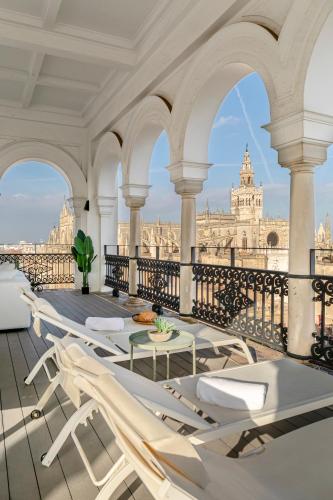 ISG Apartments The most Exclusive apartment in Sevillaparking