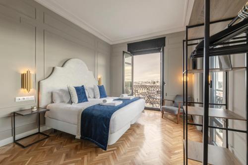 ISG Apartments The most Exclusive apartment in Sevillaparking