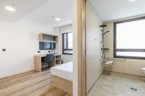 Micampus Estrada 11 Student Residence