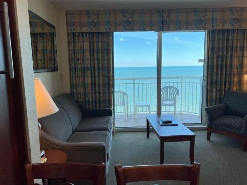 Photo de la galerie de l'établissement 2501 S Ocean Blvd, 1109 - Ocean Front Sleeps 6, à Myrtle Beach