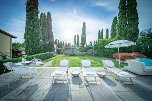 Taman di luar Borgo Spedaletto 5 - Dolcevita Holiday