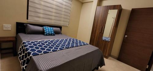 Letto o letti in una camera di Wild Orchid 5BHK Villa & Eco Cottages in Sancoale Valley