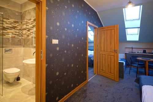 Ένα μπάνιο στο Apartments ALKANTARA