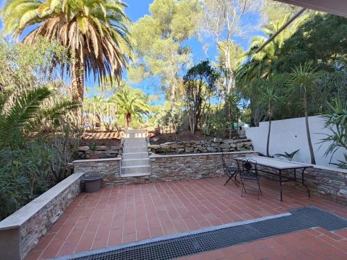 Capt'ain Palladio appt 3 ch villa Belle époque Front de mer emplacement rare