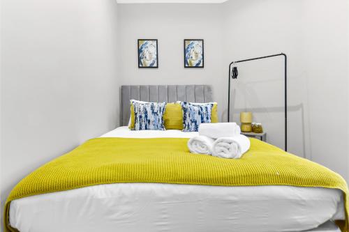 Легло или легла в стая в City Getaway- Newly Renovated Flat for Groups