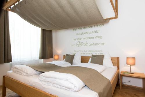 Himmlisch Urlauben in Tieschenにあるベッド