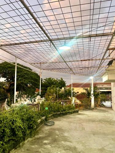 Taman di luar Telu Telu Solo