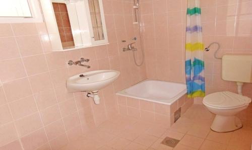 Koupelna v ubytování Vis Mirja Apartment 2