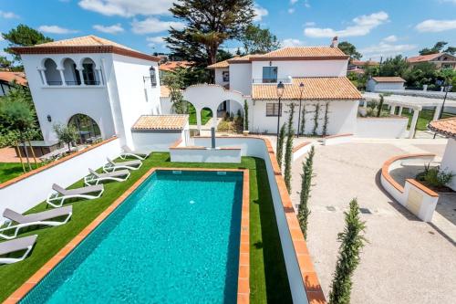 Beautiful villa with terrace in the surfing town of Biarritz