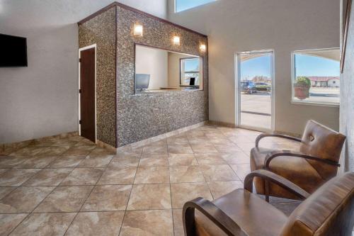 Super 8 by Wyndham Clayton – Photos 3