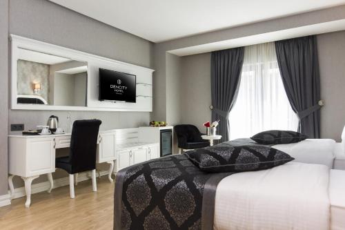 Superior Family Room with Balcony