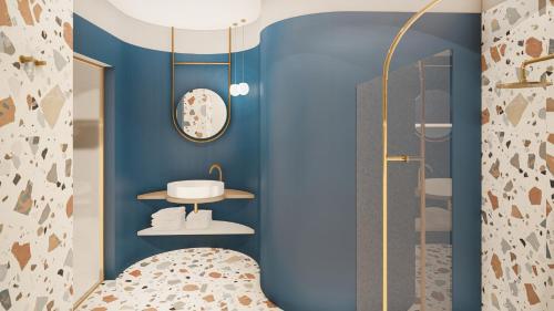 La salle de bains est pourvue de murs bleus et d'une douche. dans l'établissement Albergo Dipinto BaccoFurore, à Furore