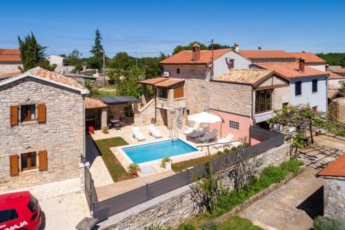 Πισίνα στο ή κοντά στο Villa Zinnia