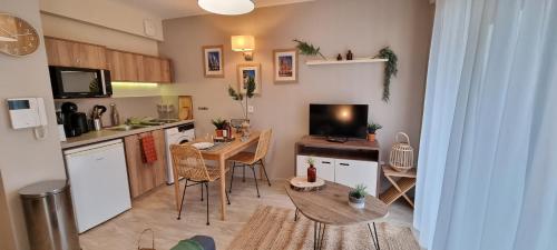 Kuchyň nebo kuchyňský kout v ubytování Résidence de Maisons-Laffitte