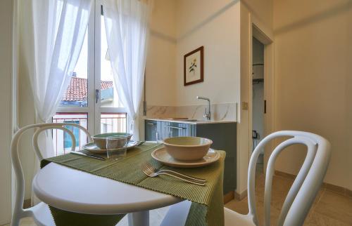 Foto dalla galleria di Verde Acqua two Apartments a Lecco