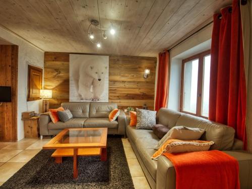 Ferme rénovée à Morillon - Sauna, Terrasse, 3 Chambres - FR-1-642-10