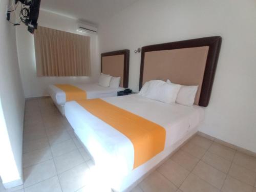 Canarios Cuernavaca – Photos 5