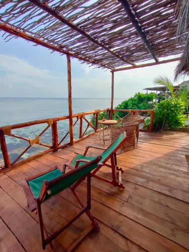 Gallery image of Mtende Beach Bungalow océan view & secret Beach in Mtende