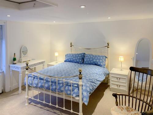 Легло или легла в стая в The Winchester