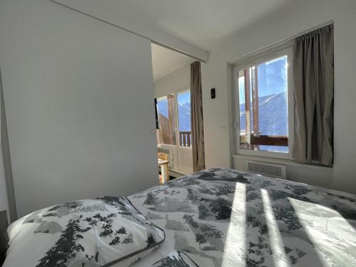 Appartement 4 pers avec chambre, casier à skis, balcon, Les Menuires - FR-1-452-387