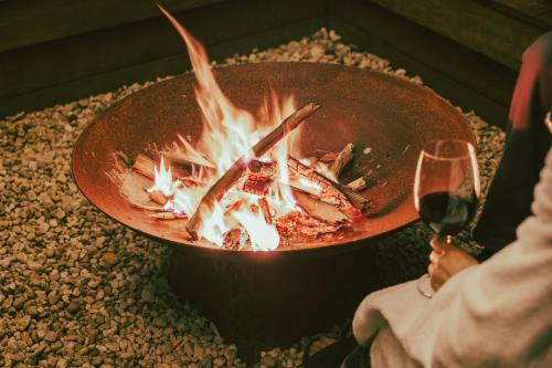 Imagen de la galería de Outdoor Spa & Sauna with amazing views at Jaclyn Studio, en Launceston