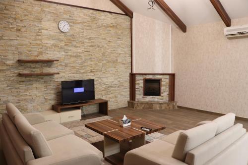 Korek Mountain Resort TV 또는 엔터테인먼트 센터