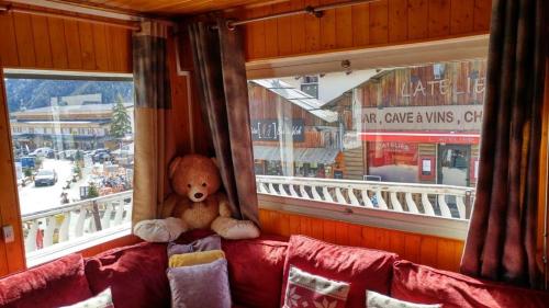 Photo de la galerie de l'établissement Formidable Chalet Authentique sur la Place d'Auron, à Auron