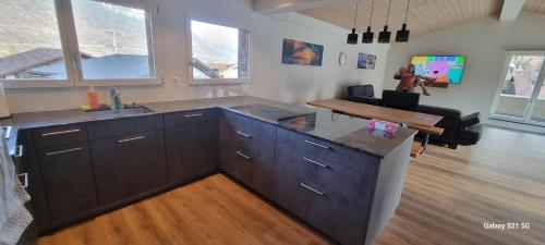 Dapur atau dapur kecil di Mountain - Lake Apartement 1