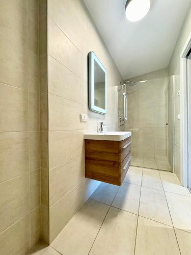 Sunshine Apartment mit Terrasse