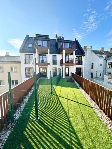 Sunshine Apartment mit Terrasse