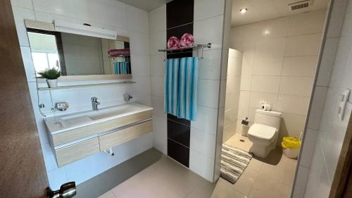 Koupelna v ubytování Blue Boat Lindo Apartamento en Playa Juan Dolio
