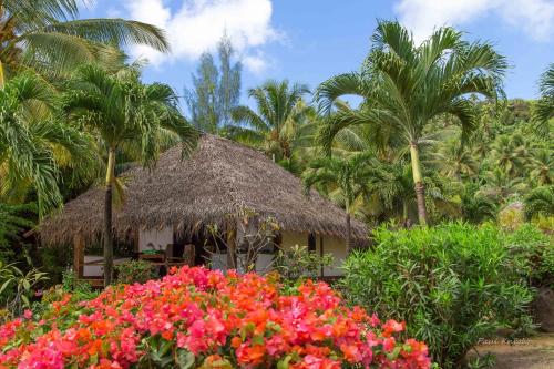 Taman di luar Etu Moana Boutique Beach Villas - Adults Only
