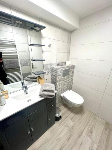 Appartements Chalet Lauranoure Centre Stationにあるバスルーム