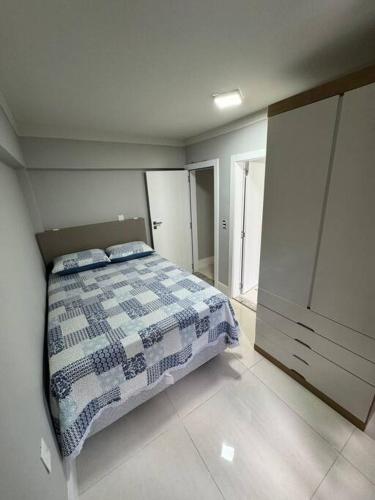 Katil atau katil-katil dalam bilik di Aparto Canto da Praia /40m d Mar