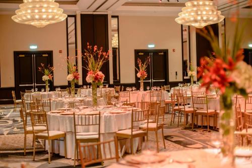 Ein Restaurant oder anderes Speiselokal in der Unterkunft JW Marriott Hotel Lima 