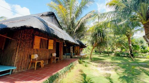 Me Bungalow Beach Resort – Photos 2
