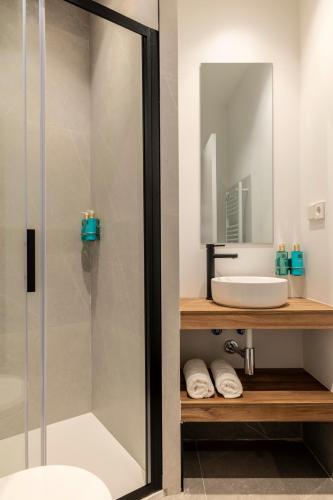 New designed flat 3 bedrooms 2 showers