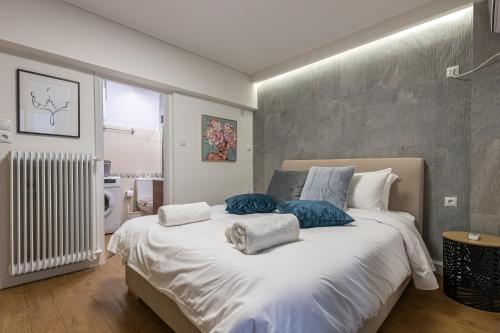 koukaki studio close to acropolis 100mbps