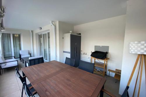 Photo de la galerie de l'établissement 06BA - New apartment 300m from the beach, à Villeneuve-Loubet