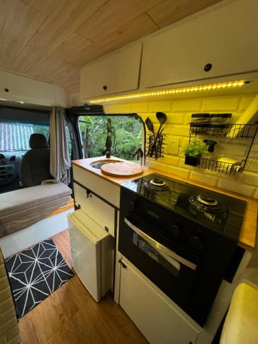Kuchyň nebo kuchyňský kout v ubytování Peniel do Sana Guest House