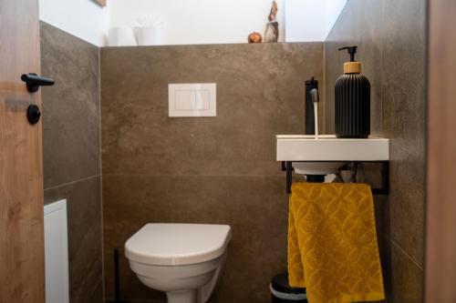Un baño de Apart Dorhoam