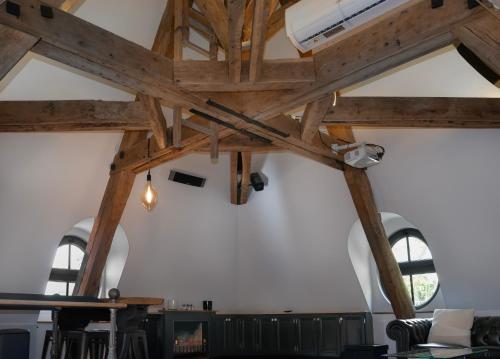 Φωτογραφία από το άλμπουμ του Loft dans le clocher face au chateau σε Bonnelles